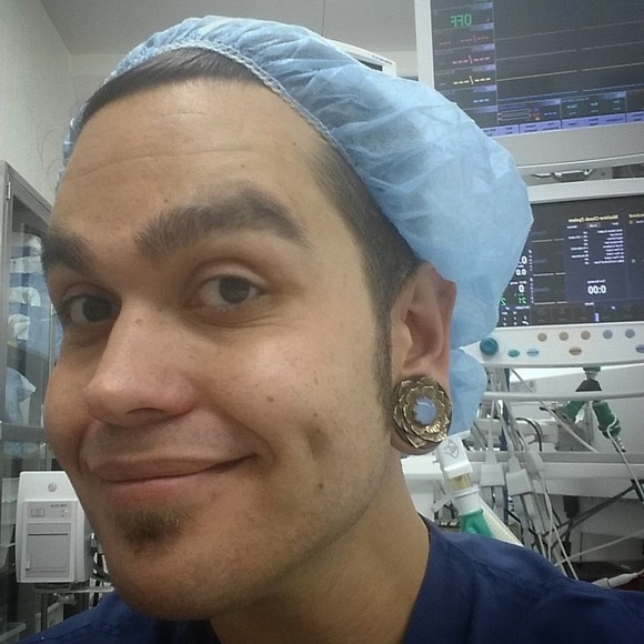 Meet your Posher, Guillermo - Picture 1 of 1